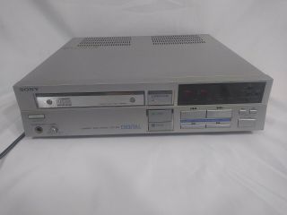 Sony Cdp - 200 Cd Player,  Rare Collectible 1984 Model