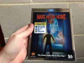 Mars Needs Moms Blu - Ray,  Dvd With Rare 3d Lenticular Slipcover Oop Rare Disney