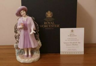 Rare Royal Worcester - Queen Elizabeth 