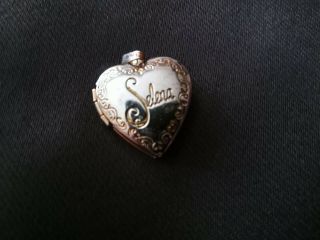 Rare Selena Quintanilla Official Gold Tone Locket With Picture Vintage