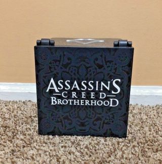 Assassin ' s Creed: Brotherhood Collector ' s Edition Microsoft Xbox 360 - Rare CIB 2
