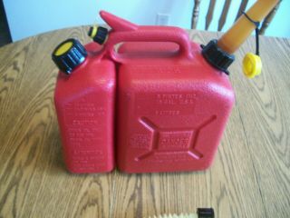 RARE WEDCO W - 150 CHAINSAW TWO PART GAS CAN BAR OIL VENTED OLD STYLE FUEL JUG 3