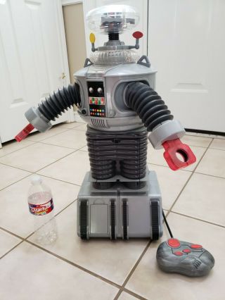 Lost In Space B9 2 Feet Tall Remote Control R/c Robot Rare