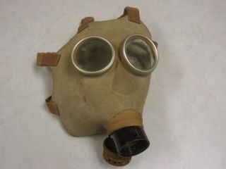 Wwii Japanese Gas Mask - - Rare Collectible - - Vg,  - - Display Item Only