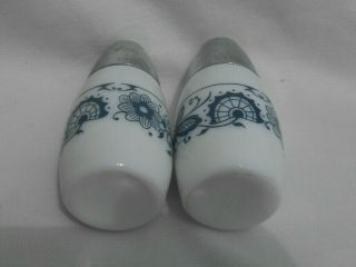 CORELLE OLD TOWN BLUE SALT PEPPER SHAKERS GEMCO ONION RARE 3