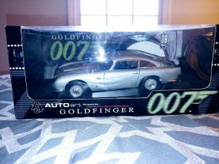 Auto Art Db5.  James Bond 70020 Rare Item.  007