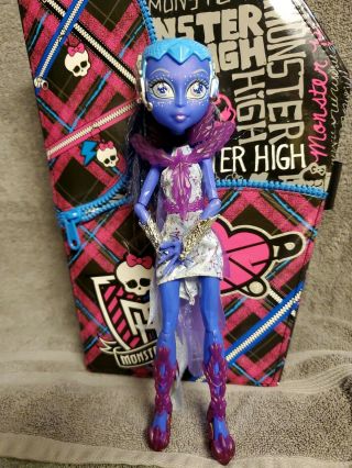 Monster High Doll Astranova Alien Floatations Purple Boo York Rare