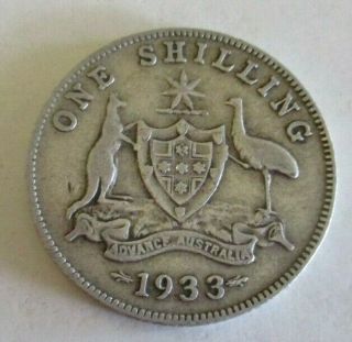 1933 - Australian One Shilling Coin - Coat Of Arms & King George V - Circ.  Rare