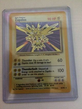 Base Zapdos Holo Set Pokemon Card 16/102 Near