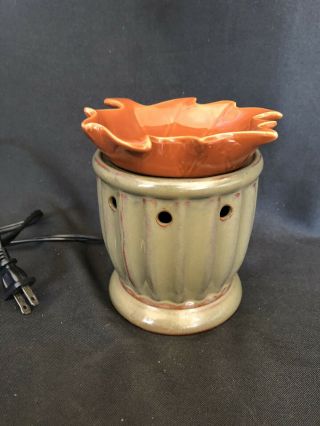Scentsy Plymouth Fall Maple Leaf Full Size Warmer Retired Rare