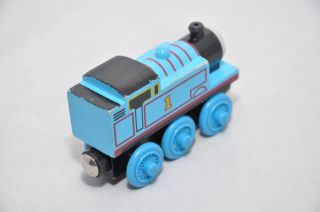 SURPRISED FACE THOMAS / Rare VARIANT Edition Thomas wooden trains 3