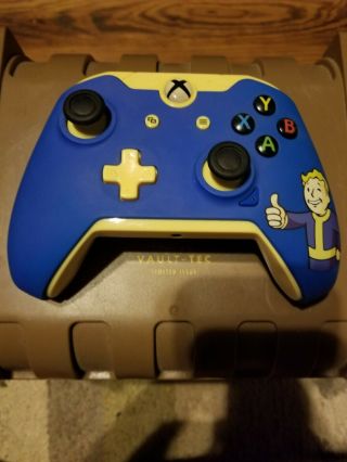 Rare 3097 Fallout 4 Vault Boy Limited Edition Xbox One Wired Controller