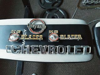 Rare Chevrolet Gm Tailgate Badge Emblem Blazer K5 Fender Emblem