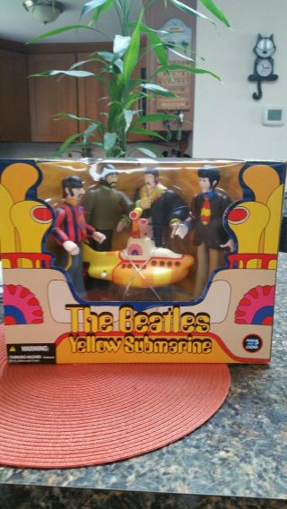 Beatles Yellow Submarine Mcfarlane Figures Deluxe Box Set Rare 2004