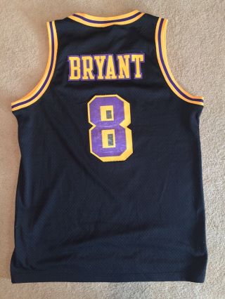 Nike Kobe Bryant Los Angeles Lakers 8 black retro swingman jersey M rare LA 3
