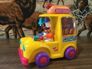 1993 Metro Toy Singing,  Musical Hog Dog Animated Truck Calls Out “hot Dog” Rare