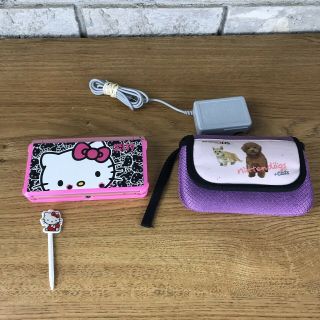 Nintendo 3ds Handheld Game System Pink Rare Girls W/ Charger & Hello Kitty,  2gb
