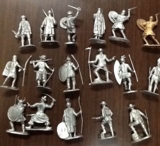 Soldiers Of The World Cereal Toys Sanitarium Set With Rare Gold Item Extra