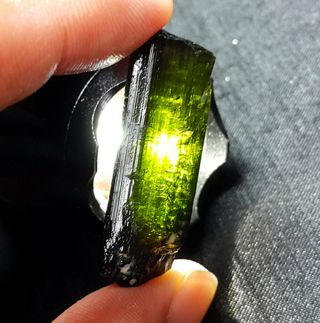 RARE 11 g Natural Green Tourmaline crystals Rough Stone Specimen A81 2
