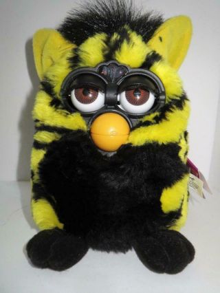 Furby Rare Black and Yellow Bumble Bee 1999 Tiger Electronics 70 - 800 2