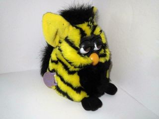 Furby Rare Black and Yellow Bumble Bee 1999 Tiger Electronics 70 - 800 3