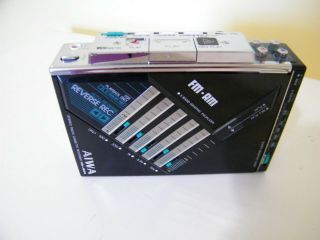 RARE AIWA HS - J600 Cassette Recorder AM /FM NOISE REDUCTION Walkman 4
