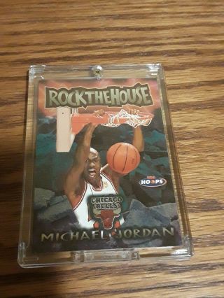 Michael Jordan 1997 - 98 Skybox Nba Hoops Rock The House Rare Insert Bulls
