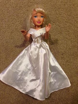 2005 Disney Princess Cinderella Royal Wedding Doll Princess Dress Rare Htf