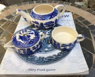 Rare Blue Willow Cosy TeaPot Stacked Teapot Creamer and Sugar Bowl With Lid 6