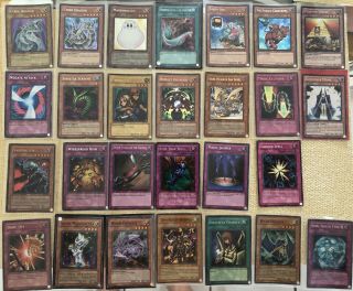 Yugioh Deck: Secret,  Ultra Rares And More (deckbox And Sleeves)