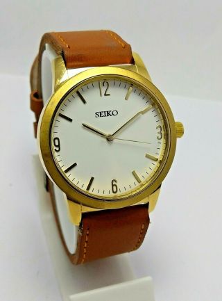 Rare Vintage Seiko Quartz White Dial Wrist Watch For Men In