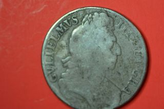 Great Britain William Iii 1690 Good.  Crown.  Rare Large Silver.  Collectable
