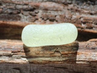 XXL RARE PALE YELLOW FLAWLESS PARTIAL SEAGLASS BOTTLE BOTTOM 4