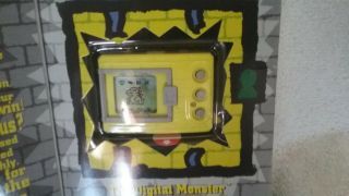 1997 Bandai Digimon Tamagotchi Yellow Rare Nib Never Opened 1850 Plus -