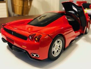 Hot Wheels Enzo Ferrari Diecast Model 2002 1:18 Bright Red & Rare 4