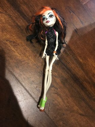 Monster High Doll Rare Skelita Calaveras Scaris City Of Frights W/ Outfit,  Etc.