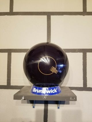 Brunswick Classic Black Quantum 15lb Bowling ball Rare. 2