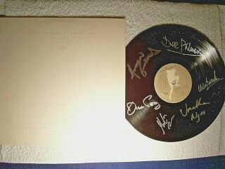 Jethro Tull " M.  U.  - The Best Of " Signed Autographed Record Vinyl By 6 Rare