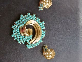 Rare Crown Trifari Turquoise Blue Big Brooch Pin And Clip Earrings