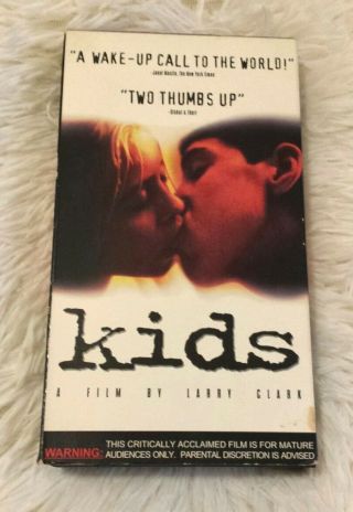 Kids - A Film By Larry Clark Vhs Rare Cover Version Harmony Korine - Unrated