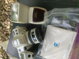 Rare Minolta Maxxum 8000i White 35mm Film Slr Camera Body And Zoom Lens Brochure