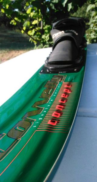68 - In.  Connelly Concept 753 Slalom Water Ski Signature - Emerald Green - Rare Beauty