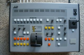 RARE JVC KM - 1600 Y/C Special Effects Generator Vision Mixer 2