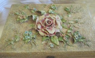Rare Vintage 1940 ' s Resin Glazed Wood Box W/3 - Dimensional Ceramic Rose Design 2