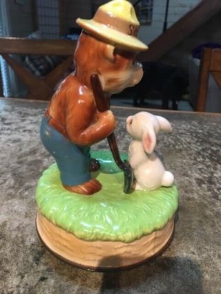 RARE VINTAGE SMOKEY the BEAR MUSIC BOX / Prevent Forest Fires 4