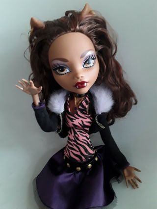 Clawdeen Wolf Frightfully Tall Monster High Doll Cond Stand Rare