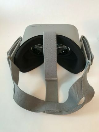 Oculus Go 64GB VR Headset This unit is in,  rarely 5