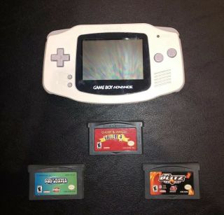 Rare Gba Nintendo Gameboy Advance Agb - 001 White With Three Games