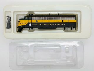 Rare C&nw F7a Locomotive Body Shell 4092c Ho - Intermountain 52388