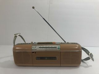 Rare Vintage Sharp Qt - 50 (l) Stereo Am/fm Cassette Recorder Radio W/strap